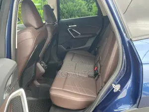 BMW X1 xDrive28i Sports Activity Vehicle 2025 Bleu