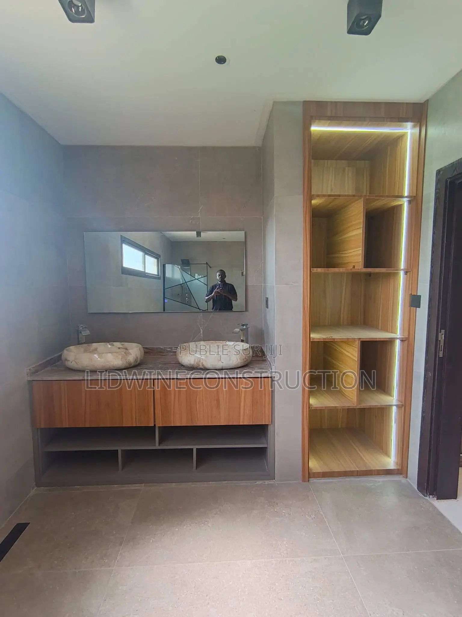 6chbre Duplex dans Bingerville à Vendre