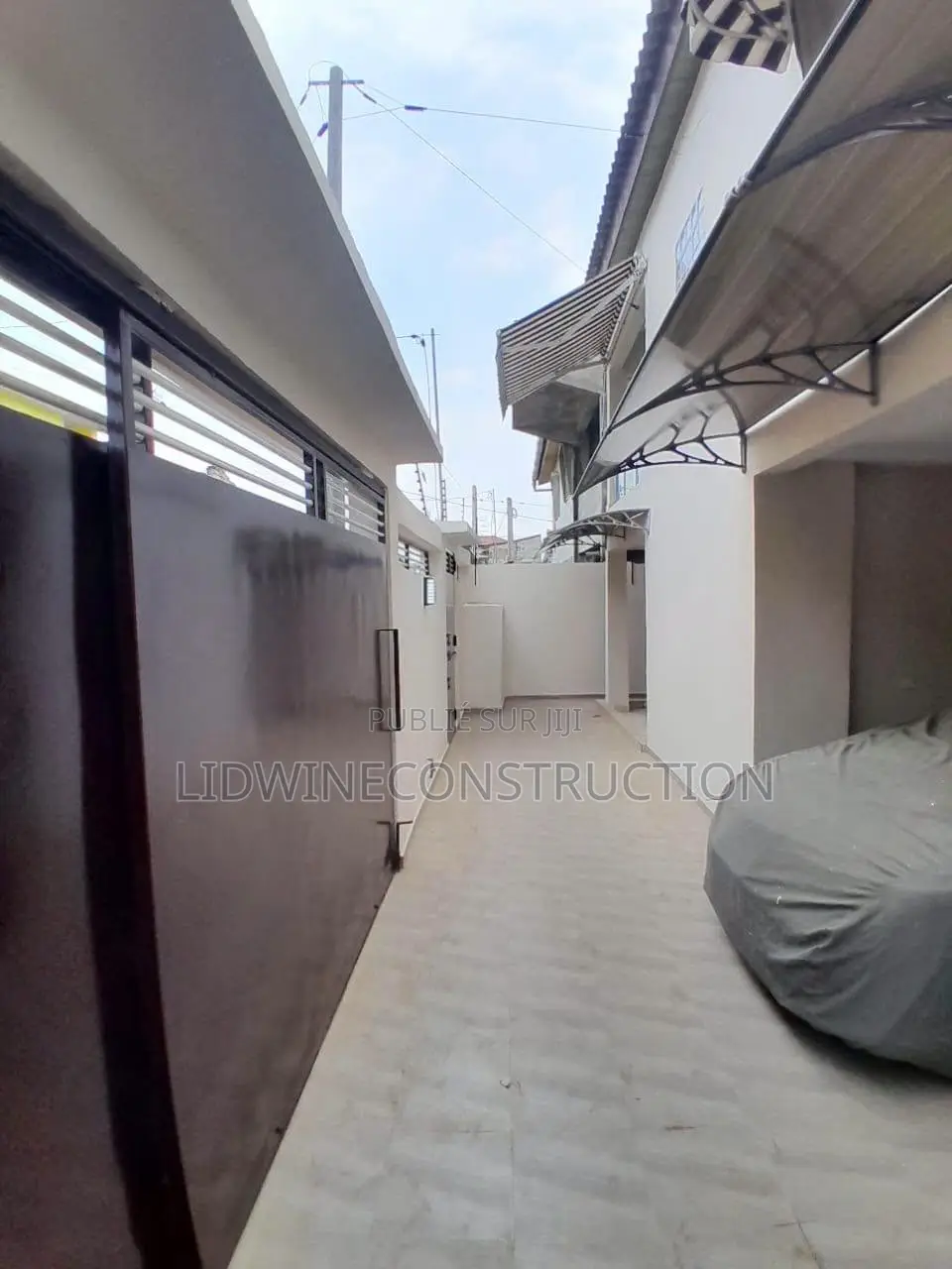 5chbre Duplex dans Bingerville à Louer