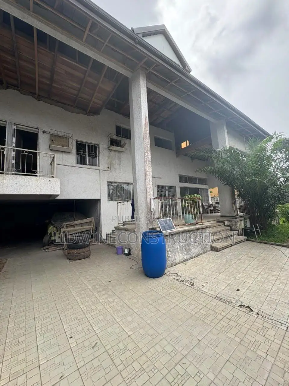 9chbre Duplex dans Deux Plateaux à Vendre