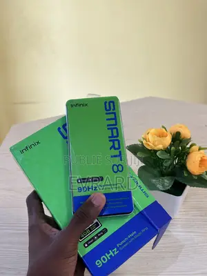 Infinix Smart 8 64 GB Doré