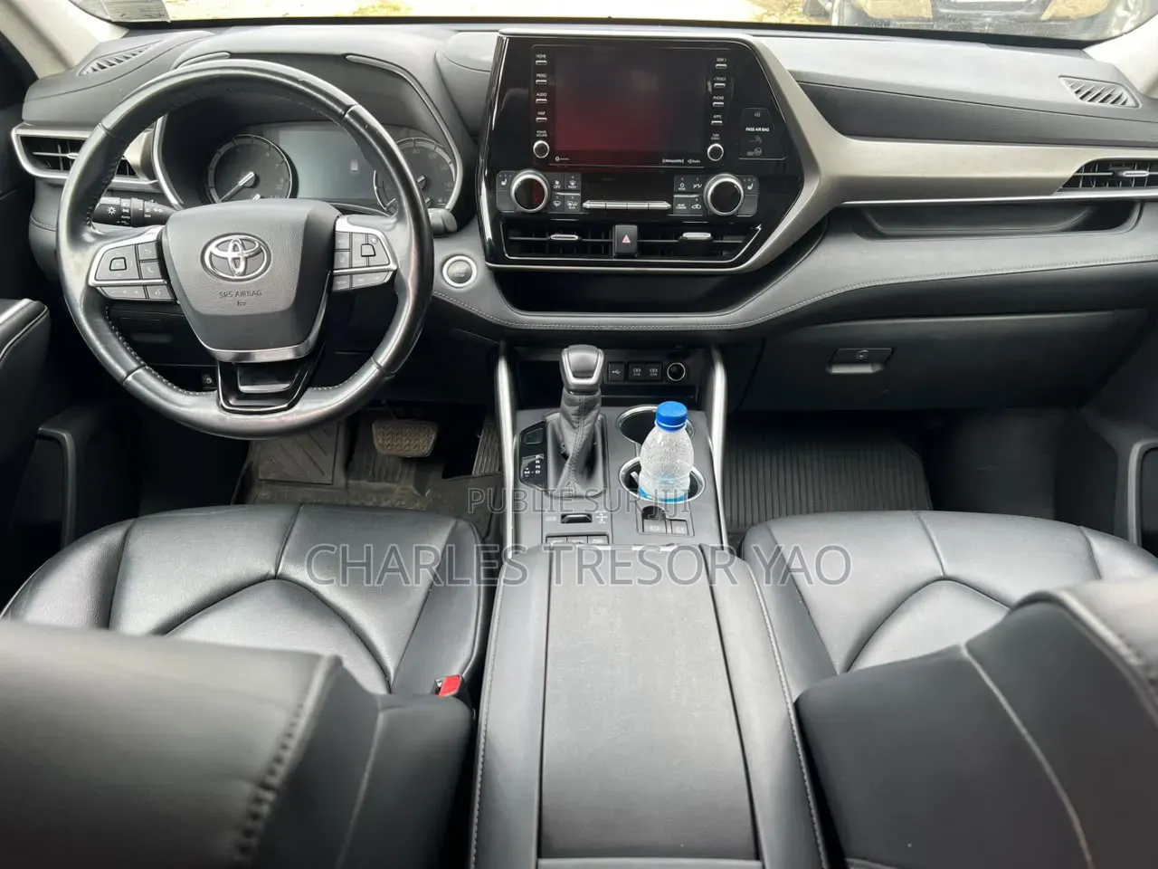Toyota Highlander L 2021 Noir