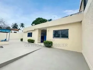 10chbre Duplex dans Cocody à Vendre