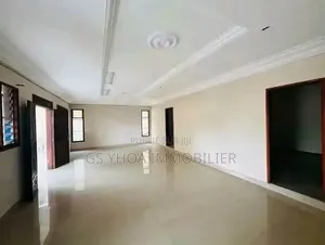 10chbre Duplex dans Cocody à Vendre