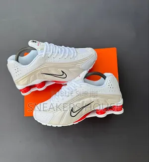 Nike Shox R4