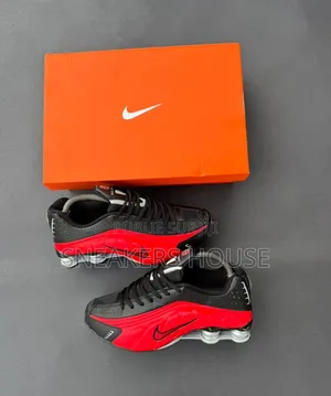 Nike Shox R4