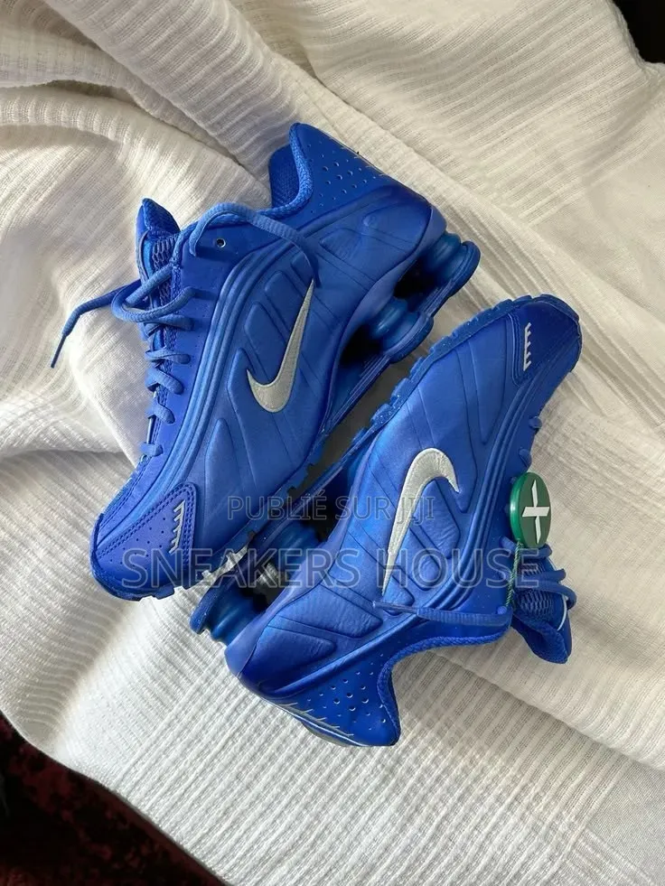 Nike Shox R4