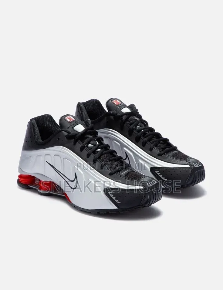 Nike Shox R4