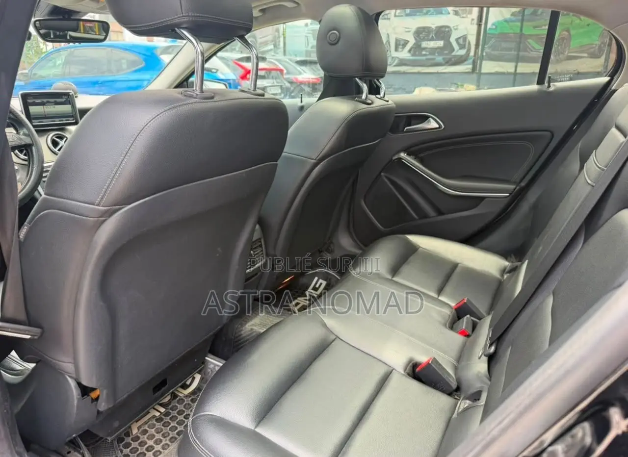 Mercedes-Benz GLA 250 2016 Noir