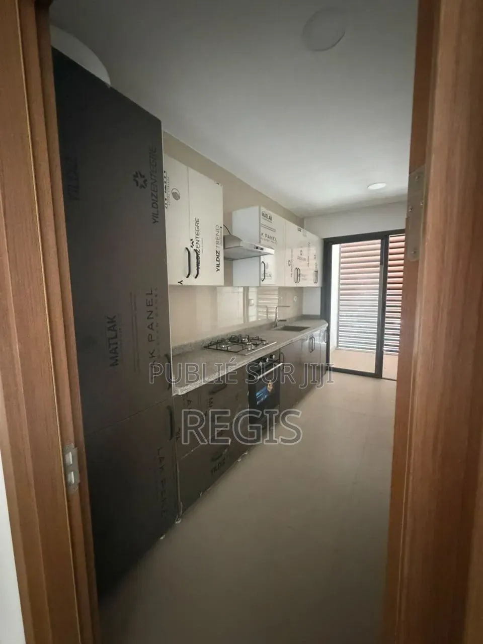 2chbre Appartement dans Regis, Cocody à Louer