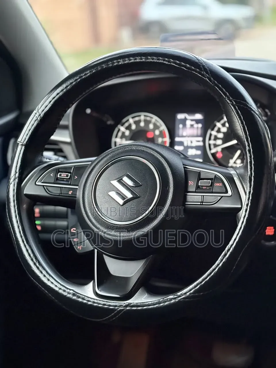 Suzuki Baleno 2024 Rouge