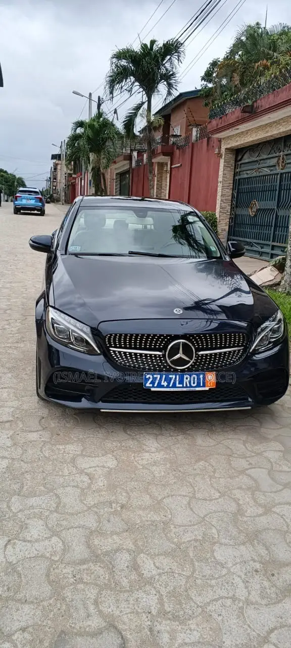 Mercedes-Benz C300 2017 Noir