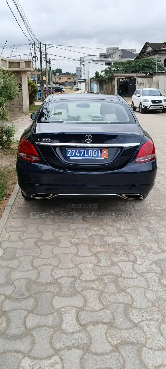Mercedes-Benz C300 2017 Noir