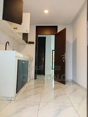 2chbre Appartement dans Achy, Cocody à Louer