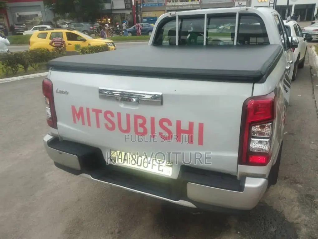 Mitsubishi L200 2019 Blanc