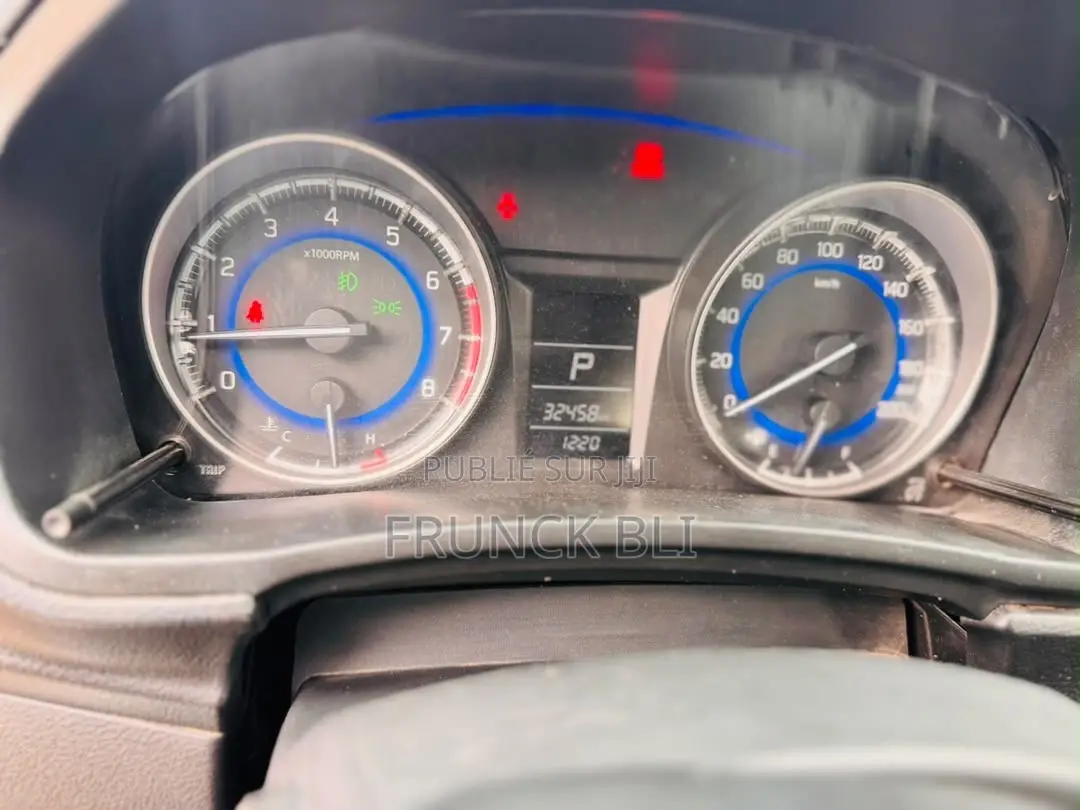 Toyota Starlet 2020 Gris