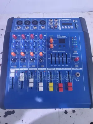 Table De Mixage Et Micro