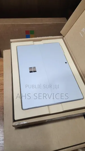 Nouveau Microsoft Surface Pro 7+ 16GB Intel Core i7 SSD 256GB