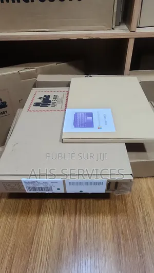 Nouveau Microsoft Surface Pro 7+ 16GB Intel Core i7 SSD 256GB
