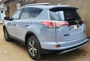 Toyota RAV4 2017 Bleu