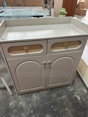 Meuble Solide