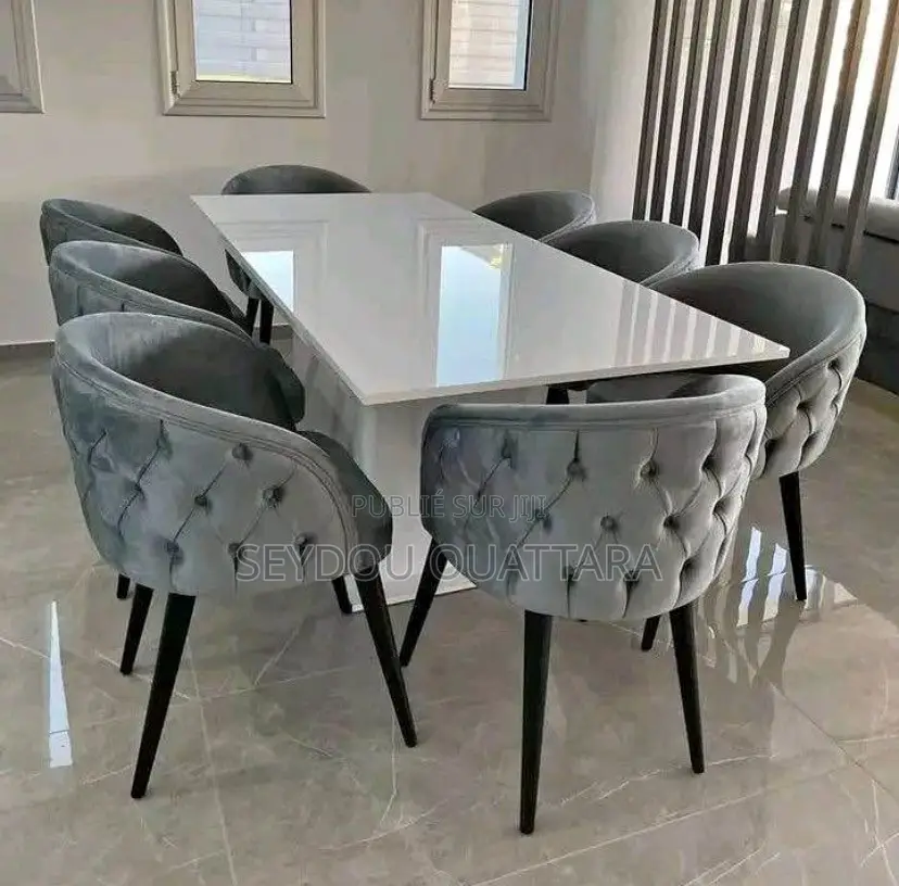 Table À Manger