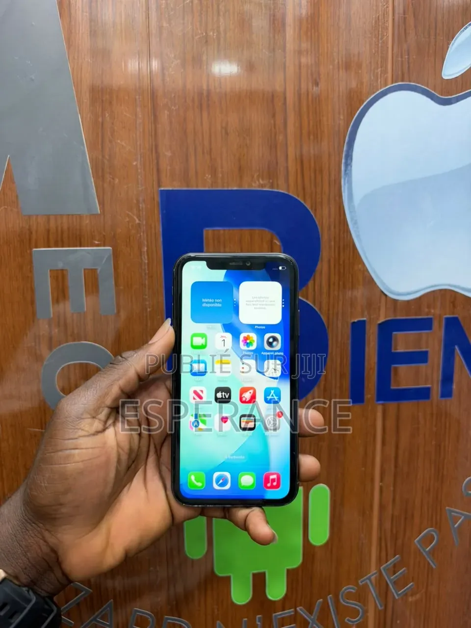 Apple iPhone 11 64 GB Noir