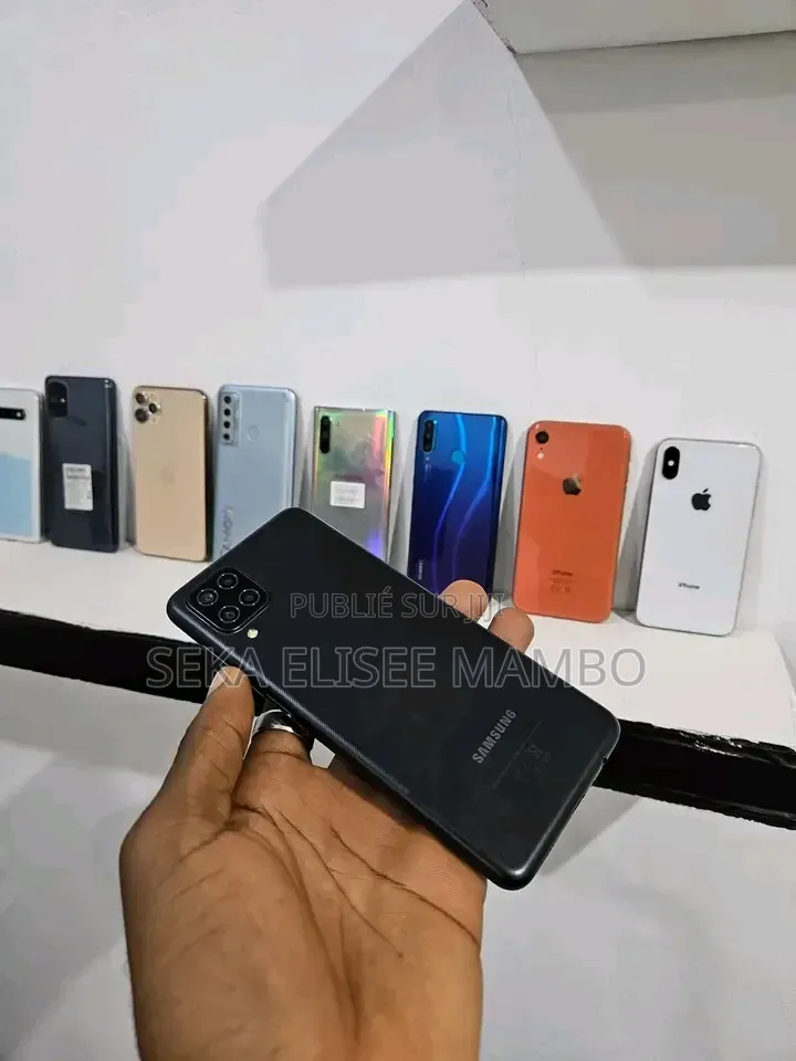 Nouveau Samsung Galaxy A12 128 GB Noir