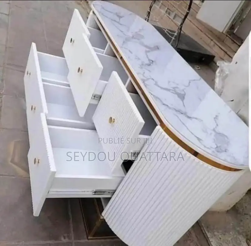 Table Centrale