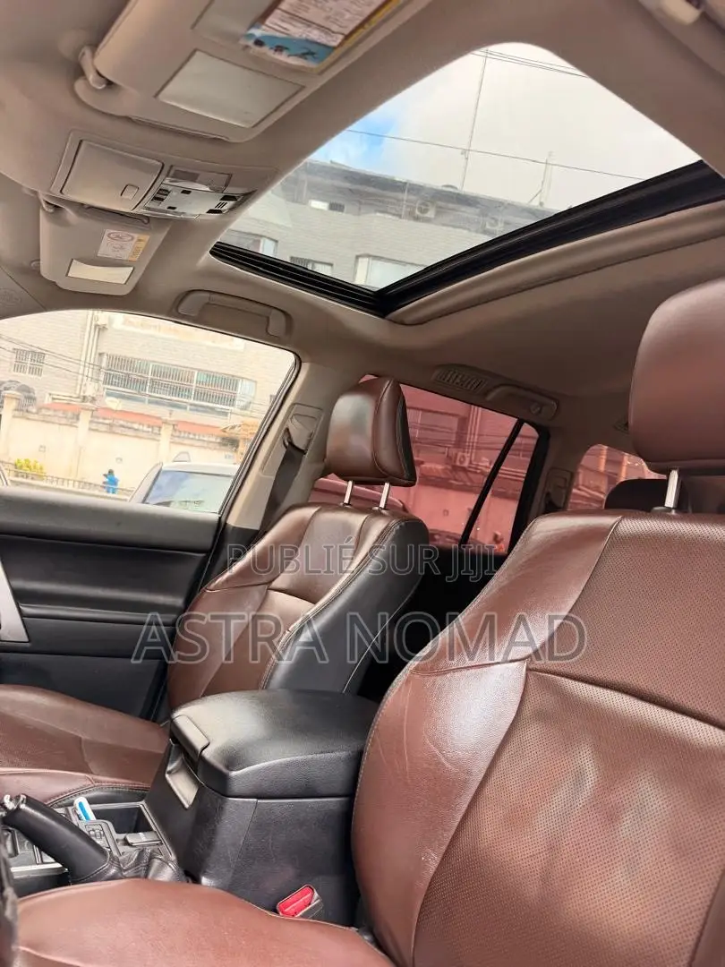 Toyota Land Cruiser Prado 2021 Noir