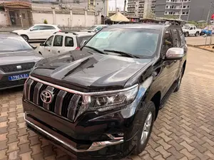 Toyota Land Cruiser Prado 2021 Noir