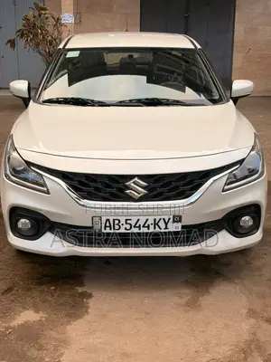 Suzuki Baleno 2023 Beige