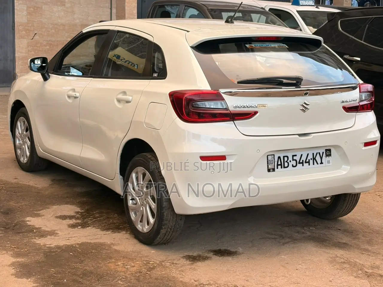 Suzuki Baleno 2023 Beige
