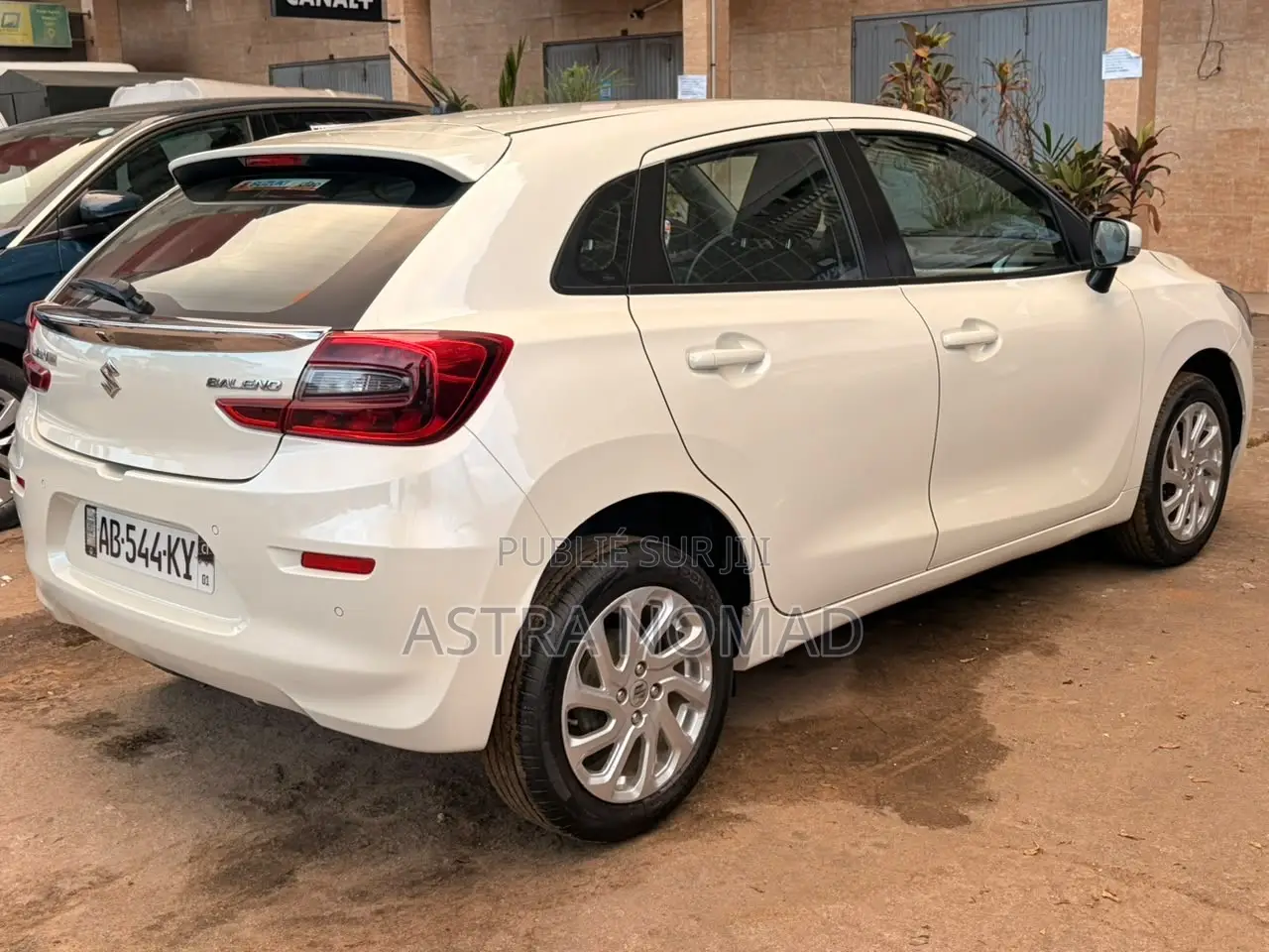 Suzuki Baleno 2023 Beige