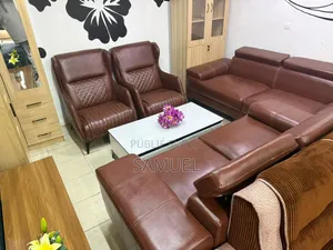 Salon De 6 Place