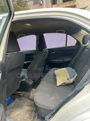 Suzuki Dzire 2024 Blanc