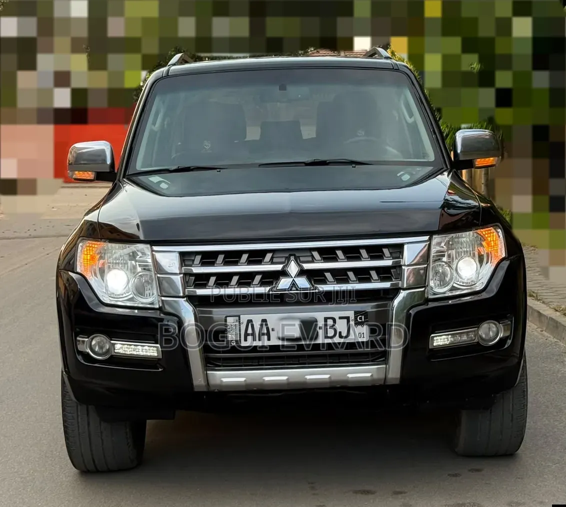 Mitsubishi Pajero 2024 Noir