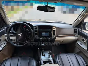 Mitsubishi Pajero 2024 Noir