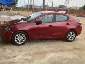 Toyota Yaris 2017 Rouge