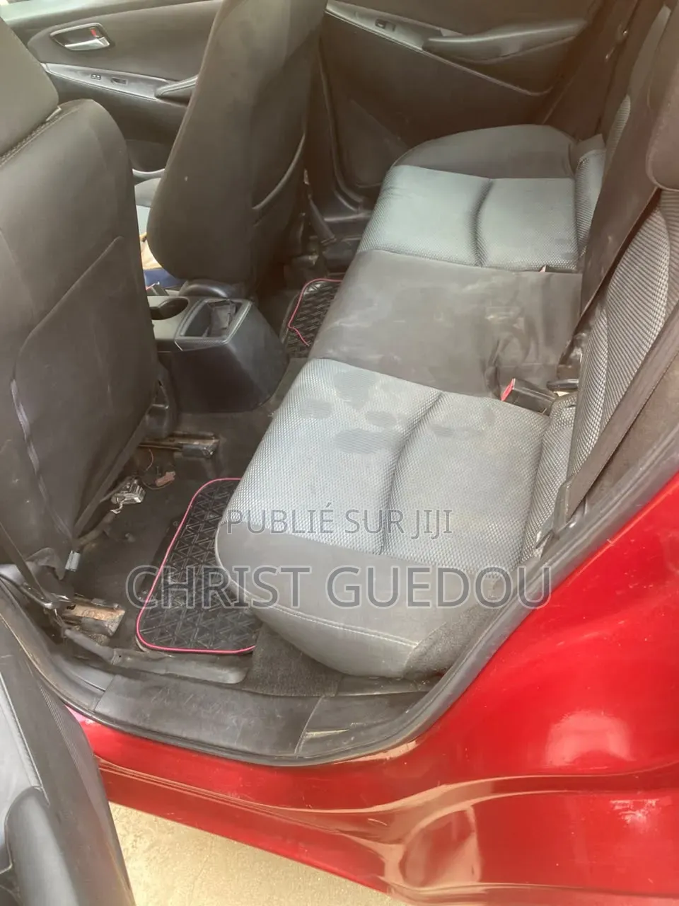 Toyota Yaris 2017 Rouge