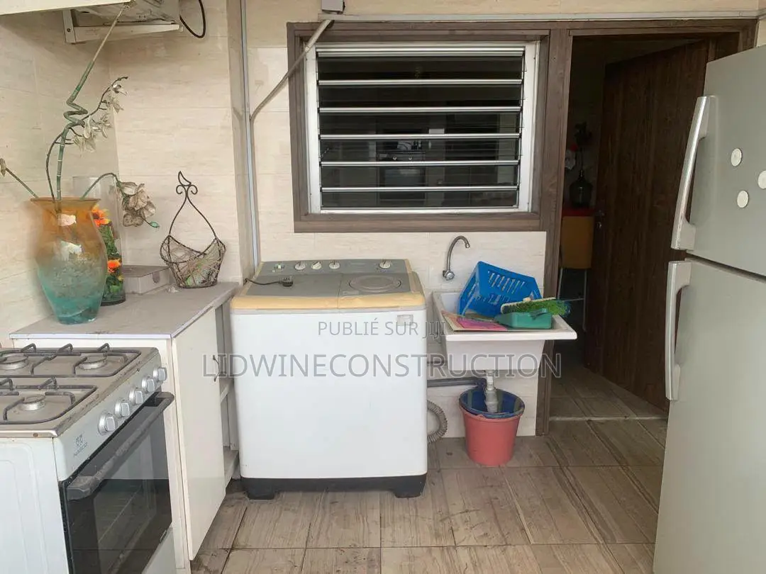 Meublé 3chbre Appartement dans Cocody à Louer