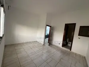 5chbre Duplex dans Cocody à Louer