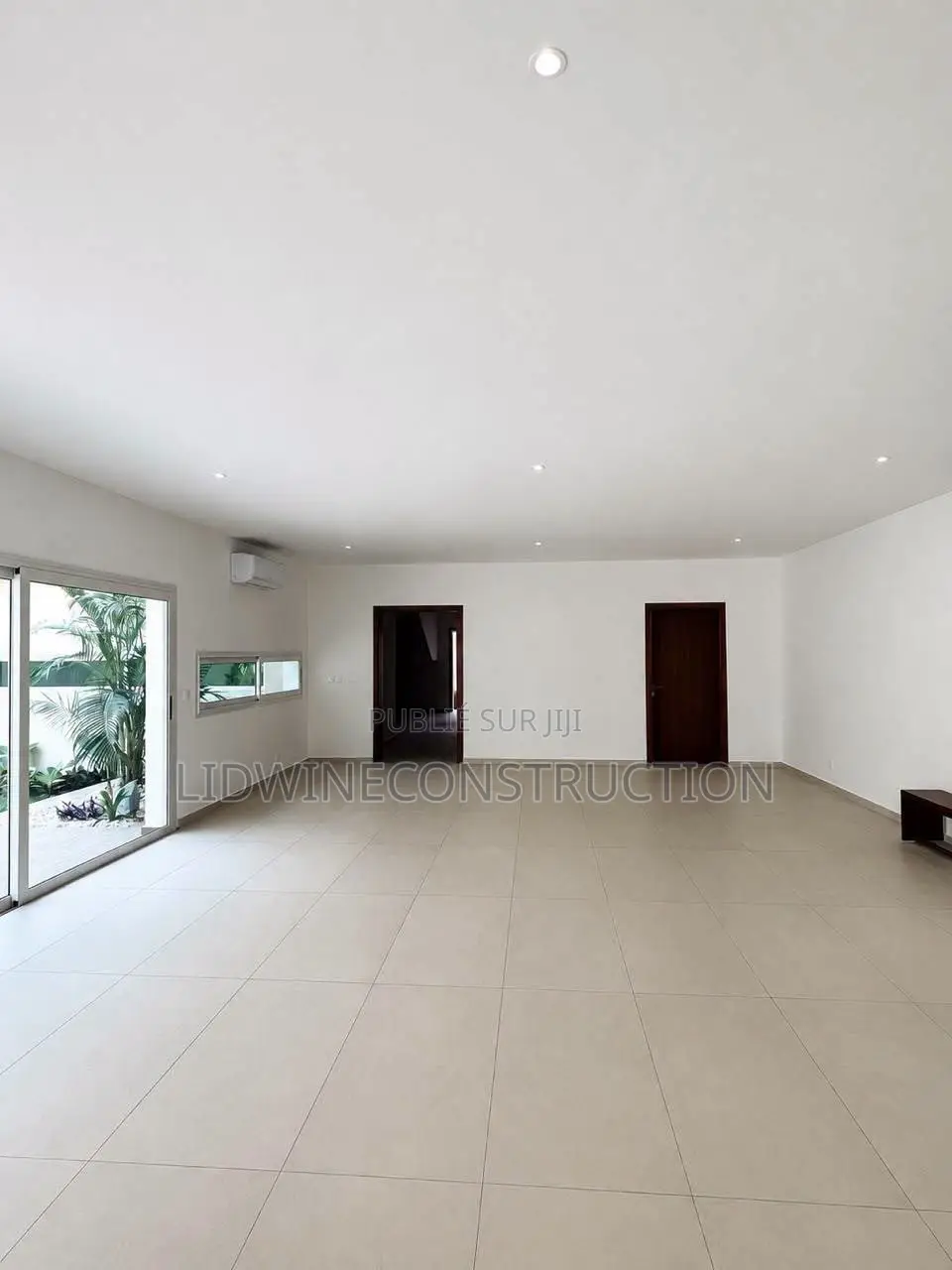 3chbre Villa dans Cocody à Louer