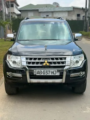Mitsubishi Pajero 2022 Noir