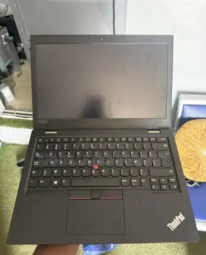 Nouveau Ordinateur portable Lenovo 32GB HDD 512GB