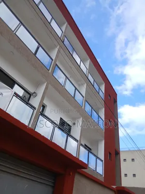 2chbre Appartement dans Lascoco Maison, Cocody à Louer