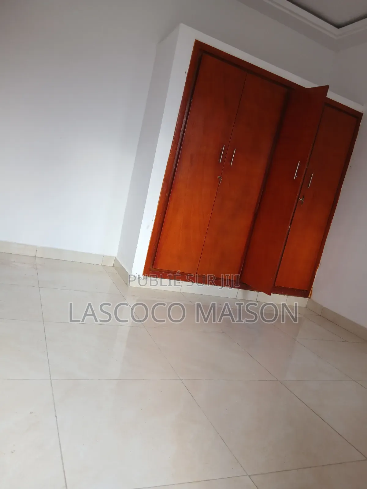 2chbre Appartement dans Lascoco Maison, Cocody à Louer
