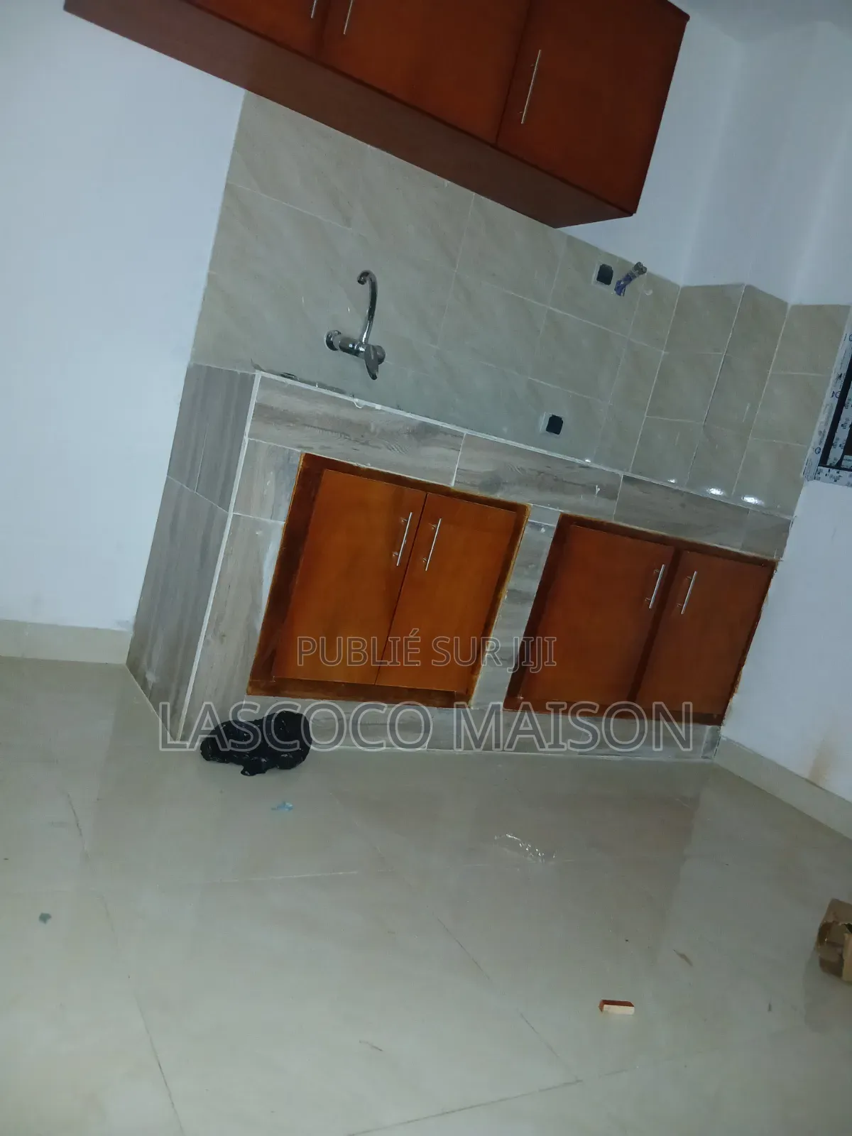 2chbre Appartement dans Lascoco Maison, Cocody à Louer