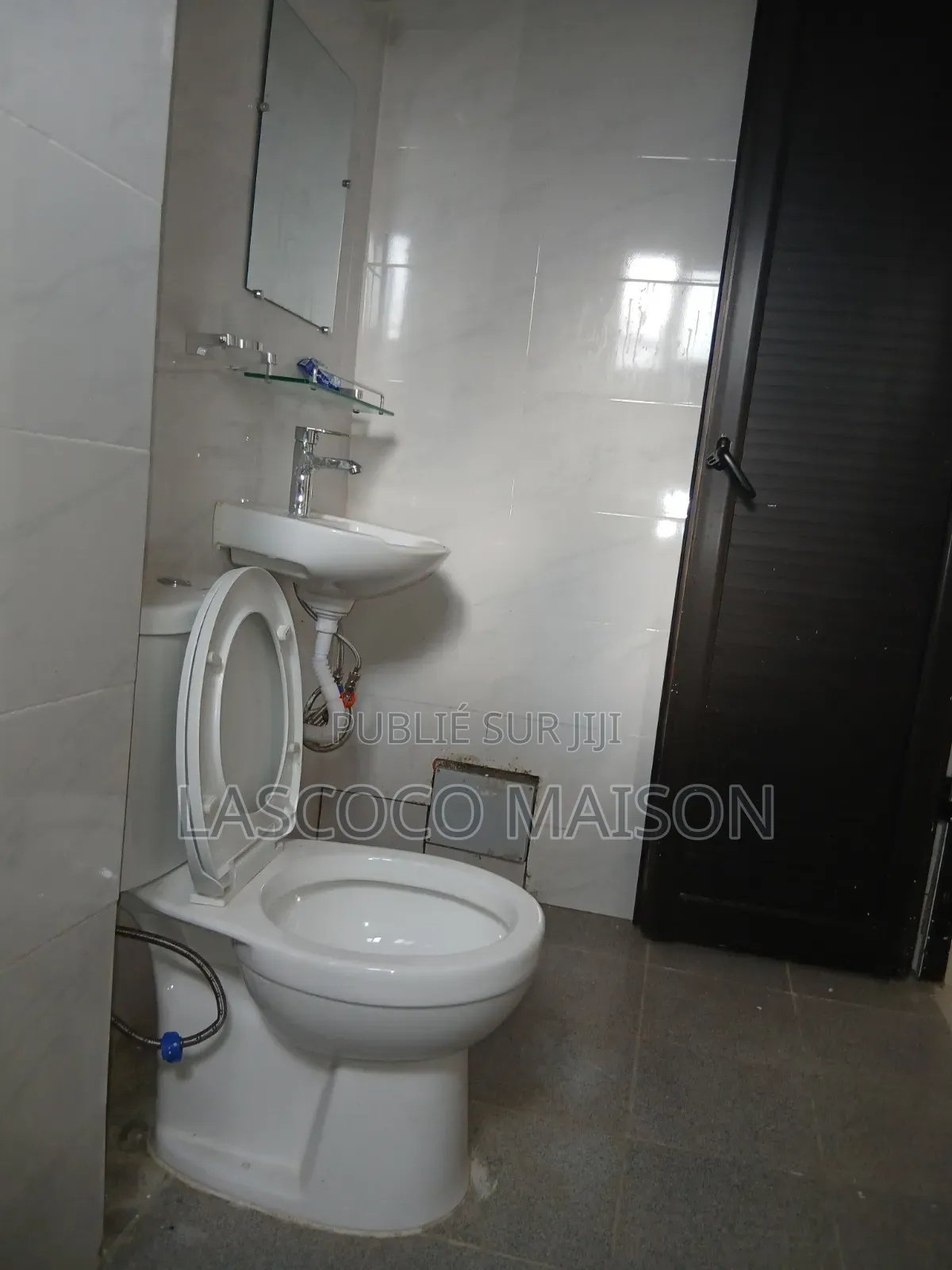 2chbre Appartement dans Lascoco Maison, Cocody à Louer