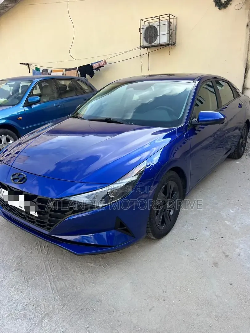 Hyundai Elantra 2021 Bleu